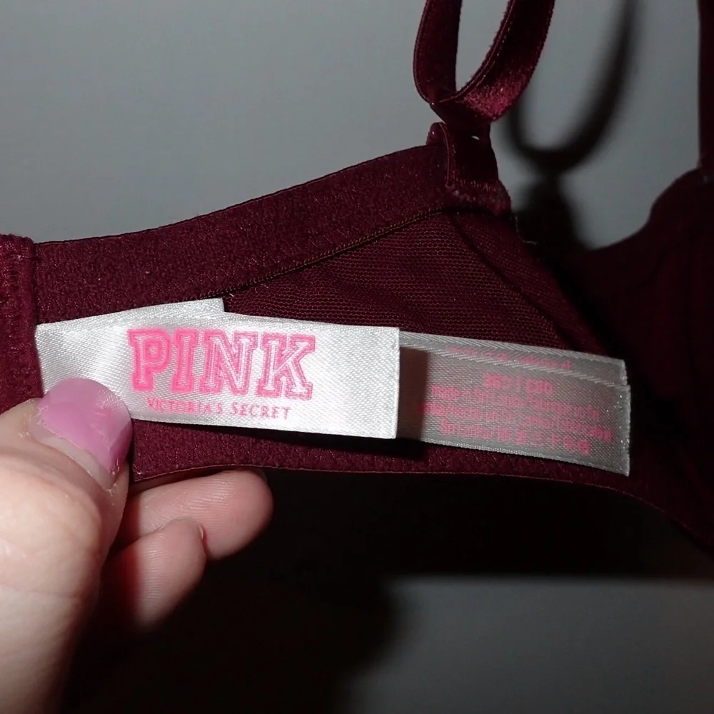 Victoria’s Secret PINK Maroon Underwire T Shirt Bra size 36D
